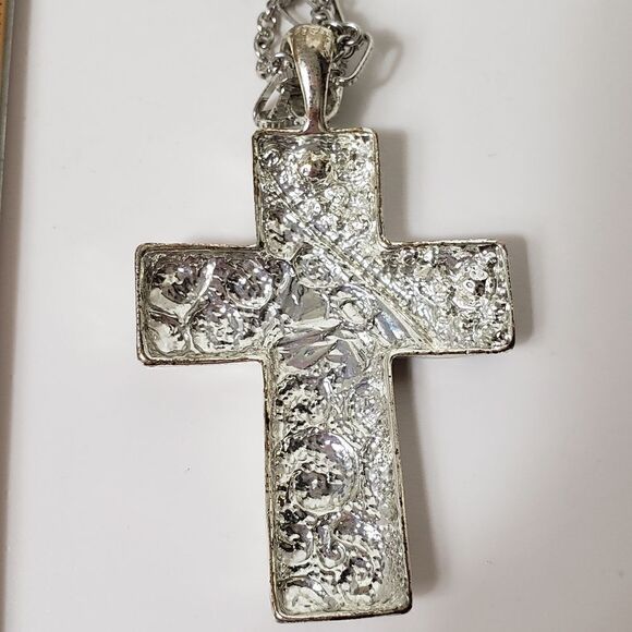 MULTI-STRAND CROSS Pendant Necklace - Picture 9 of 9